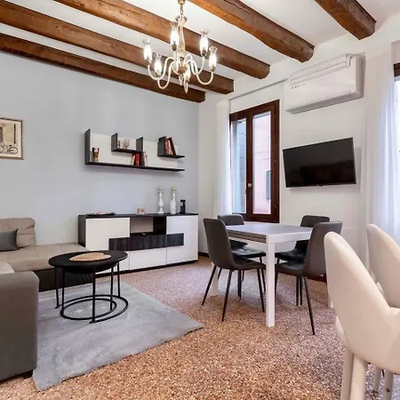 Appartement Pozzo D' Oro 2 Canal View Primo Piano *