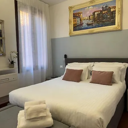 Appartement Pozzo D' Oro 2 Canal View Primo Piano