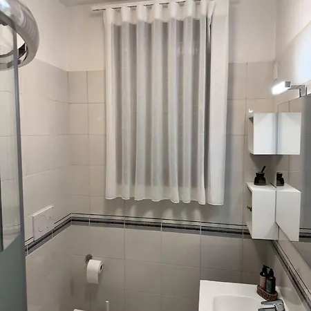 Pozzo D' Oro 2 Canal View Primo Piano Апартаменты Венеция